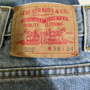 Men’s Levi jeans